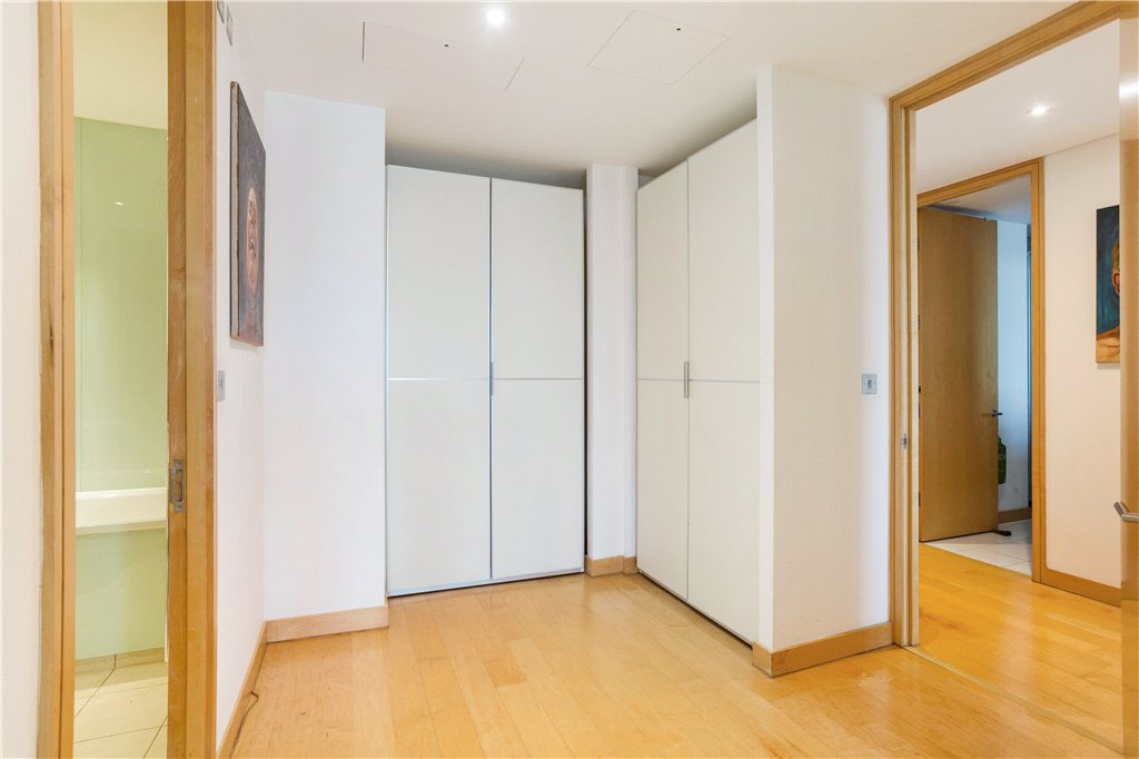 1 bed apartment for sale in Shad Thames, London  - Property Image 8