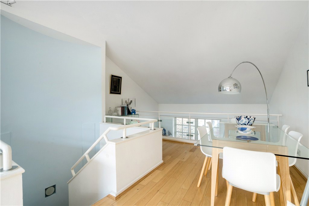 3 bed maisonette for sale in Gainsford Street, London  - Property Image 10