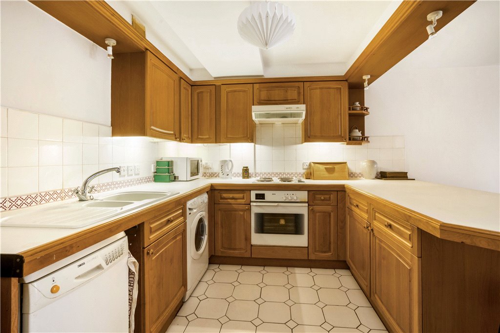 1 bed apartment for sale in Shad Thames, London  - Property Image 11