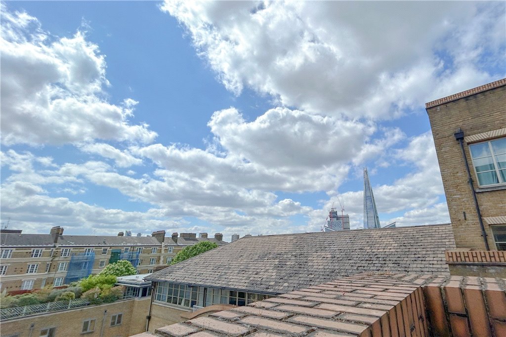 1 bed apartment for sale in Queen Elizabeth Street, London  - Property Image 5
