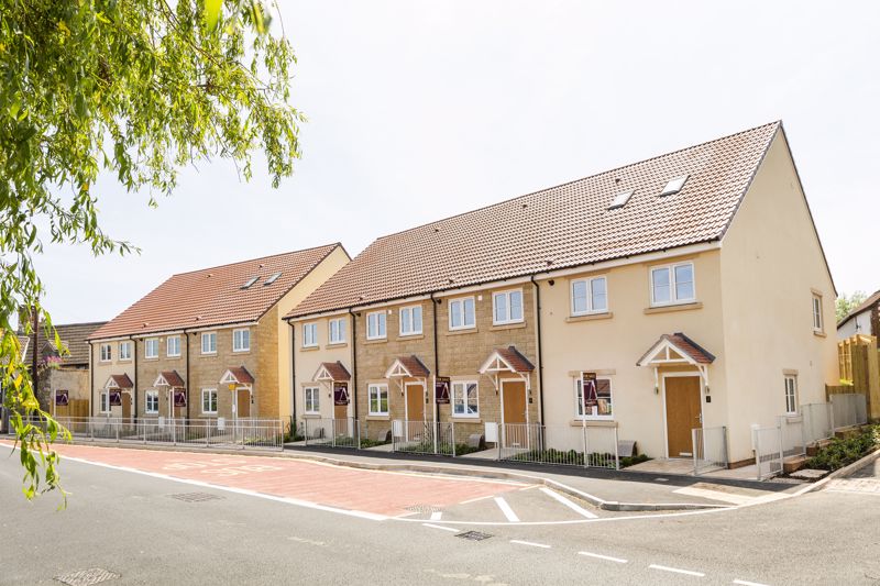 Winford’s Old Coach Station is a great opportunity to acquire a brand-new home in an exclusive mixed development of 11 properties comprising two, three and four bedroom homes in the heart of a very popular village, just 7 miles from central Bristol.