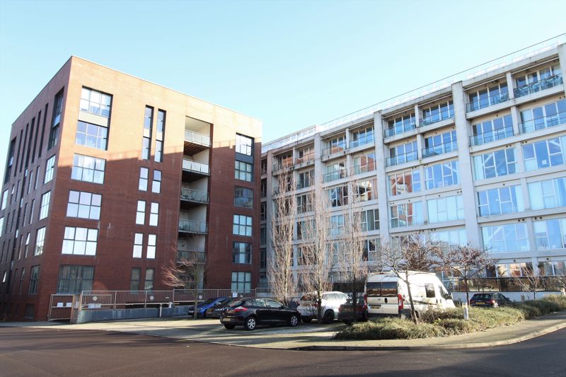 2 bed flat for sale in Skypark Road, Bedminster  - Property Image 16