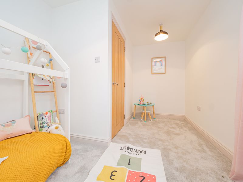 3 bed house for sale in St Marks Rise, Dursley  - Property Image 9