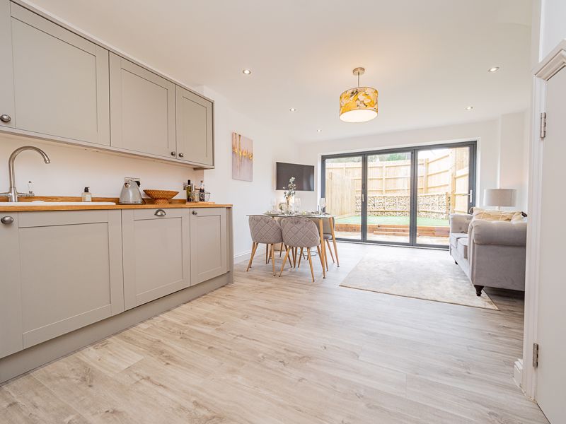 3 bed house for sale in St Marks Rise, Dursley - Property Image 1