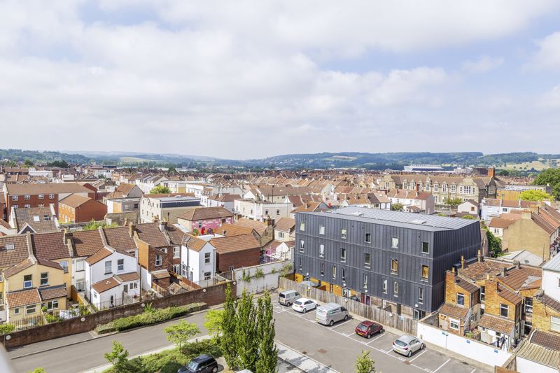2 bed flat for sale in Skypark Road, Bristol  - Property Image 12