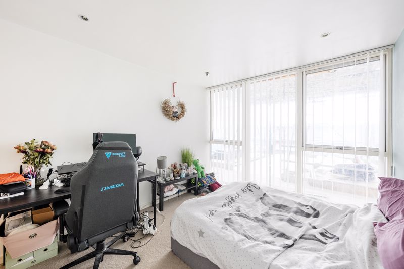 2 bed flat for sale in Skypark Road, Bristol  - Property Image 6