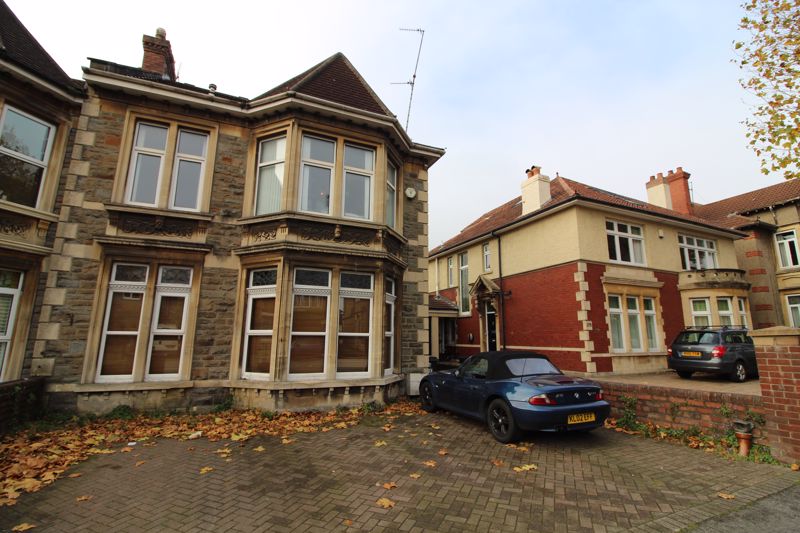 4 bed flat to rent in Wells Road, Bristol 0