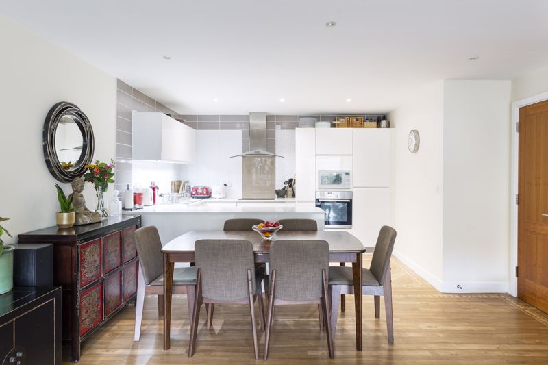 2 bed flat for sale in Merchants Road, Bristol  - Property Image 7