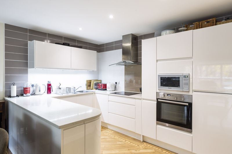2 bed flat for sale in Merchants Road, Bristol  - Property Image 9