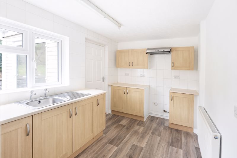 2 bed house for sale in Cedar Close, Bristol  - Property Image 2