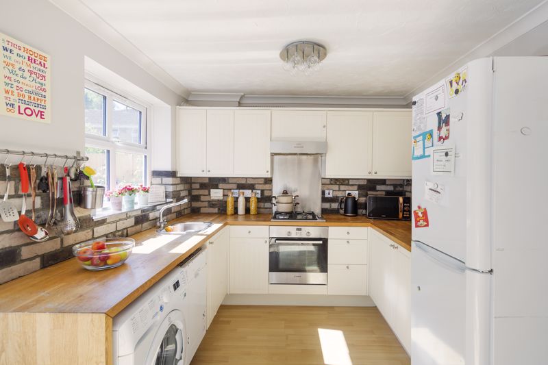 3 bed house for sale in Robertson Drive, Bristol  - Property Image 3
