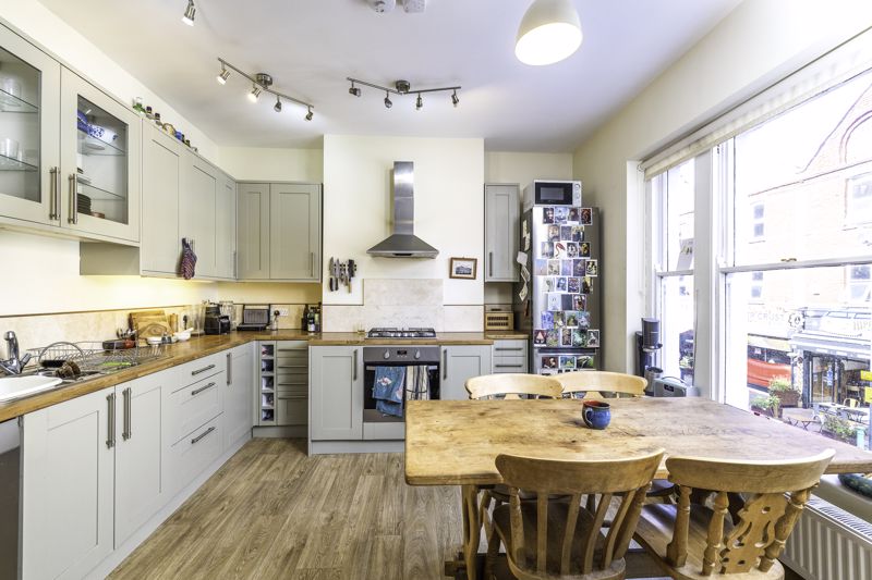 2 bed flat for sale in East Street, Bristol  - Property Image 2