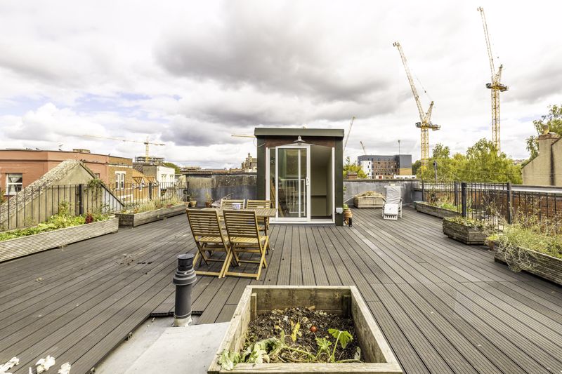 2 bed flat for sale in East Street, Bristol, BS3