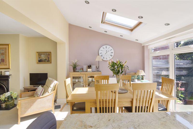 4 bed house for sale in Main Road, Bristol  - Property Image 7