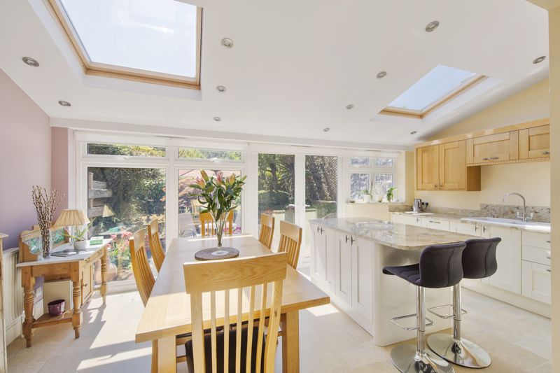 4 bed house for sale in Main Road, Bristol  - Property Image 2