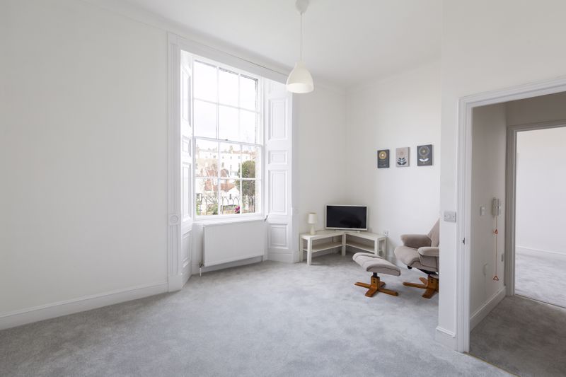 1 bed for sale in Eugenie House, Royal York Crescent  - Property Image 4