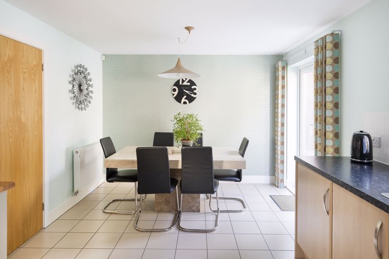 4 bed house for sale in Blackcurrant Drive, Bristol  - Property Image 8