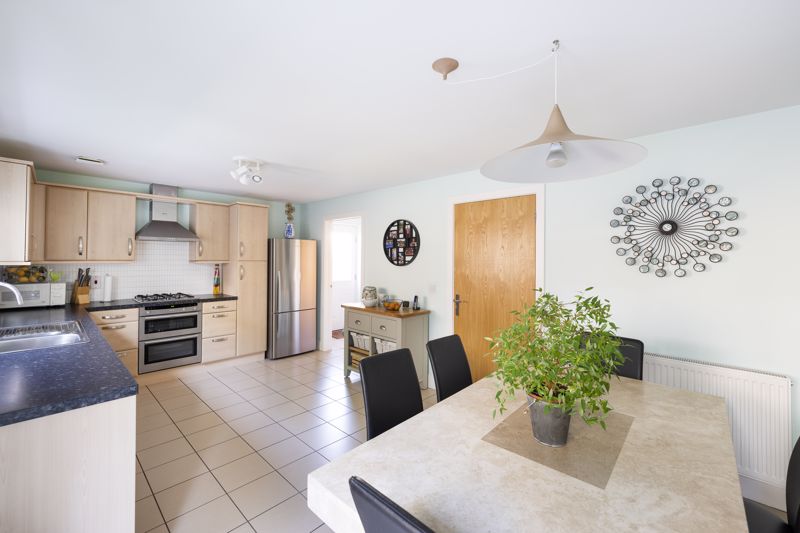 4 bed house for sale in Blackcurrant Drive, Bristol  - Property Image 3