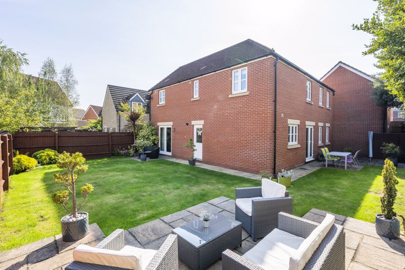 4 bed house for sale in Blackcurrant Drive, Bristol, BS41