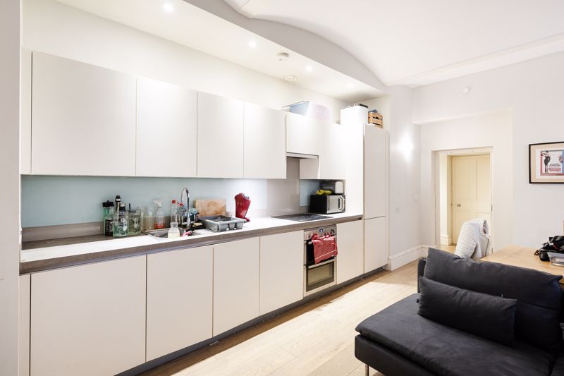 2 bed flat for sale in Guinea Street, Bristol  - Property Image 2