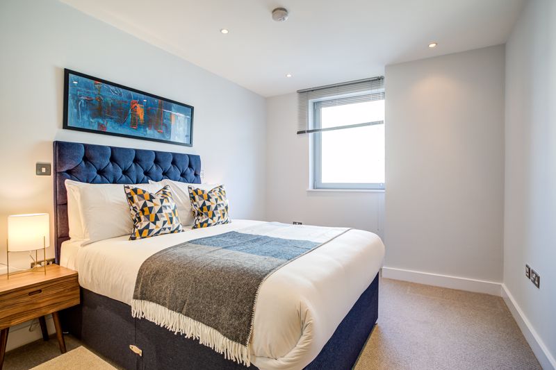 1 bed flat for sale in Meridian Plaza, Cardiff  - Property Image 6