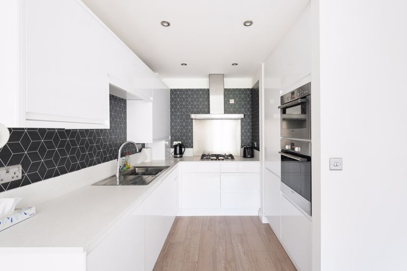 2 bed flat for sale in Jacobs Building, Bristol  - Property Image 2