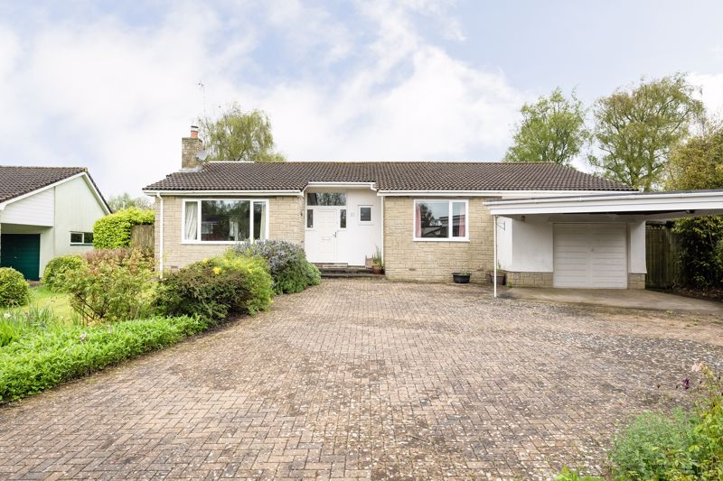 3 bed bungalow for sale in Hill Drive, Bristol - Property Image 1