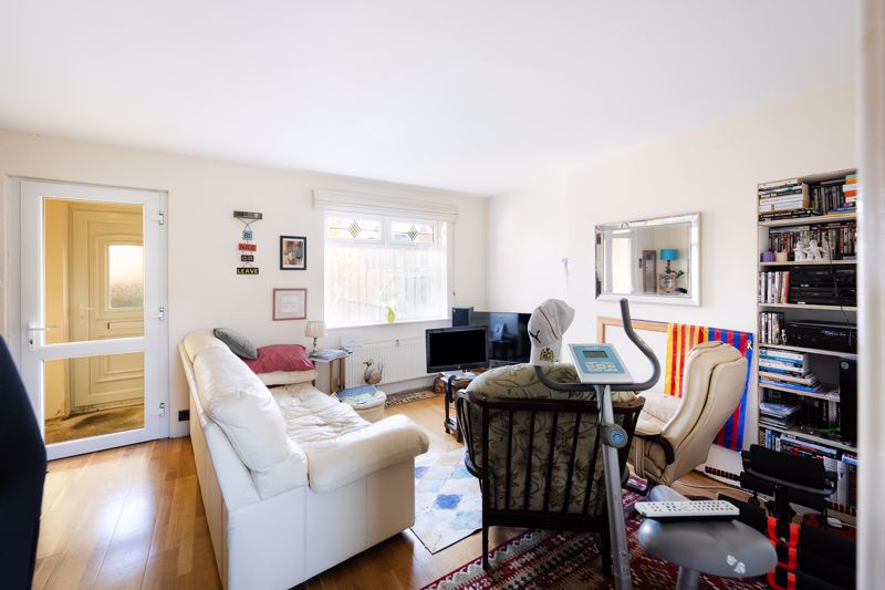 3 bed house for sale in Martock Crescent, Bristol  - Property Image 4