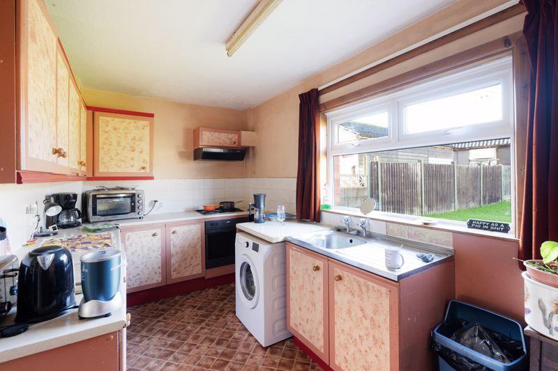 3 bed house for sale in Martock Crescent, Bristol  - Property Image 5