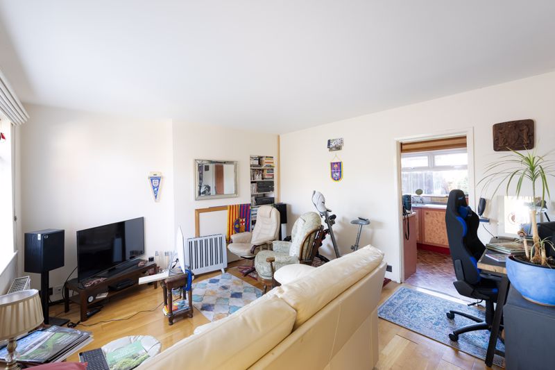 3 bed house for sale in Martock Crescent, Bristol  - Property Image 3
