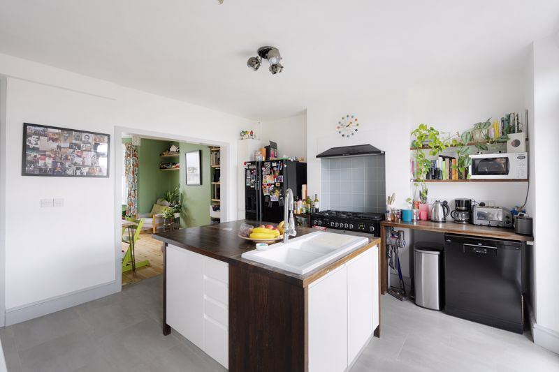 3 bed house for sale in Mendip Road, Bristol  - Property Image 2