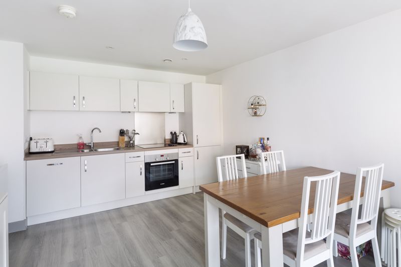 1 bed flat for sale in Paintworks, Bristol  - Property Image 3