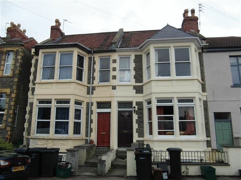 4 bed flat to rent in Seymour Road, Bristol 0
