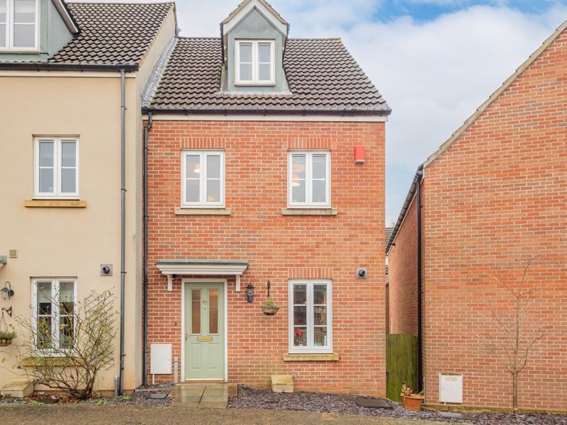 3 bed house for sale in Bramley Copse, Bristol 0