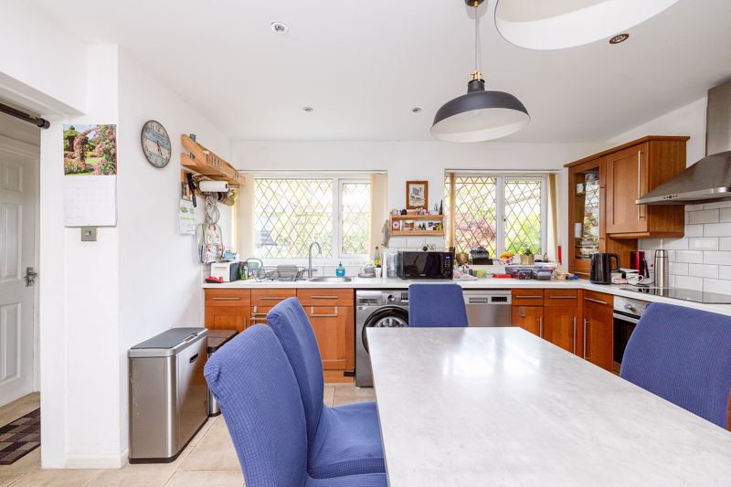 3 bed house for sale in Yeomeads, Bristol  - Property Image 3