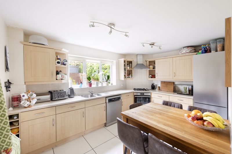 4 bed house for sale in Kings Croft, Bristol  - Property Image 2