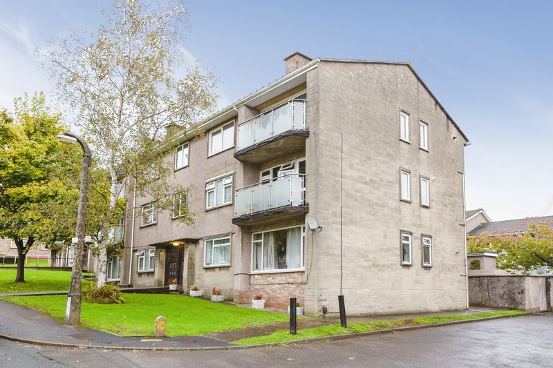 2 bed flat for sale in Northleaze, Bristol 0