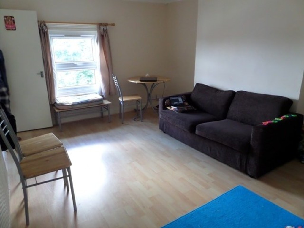 1 bed flat to rent in Bulstrode Road, Middlesex 0