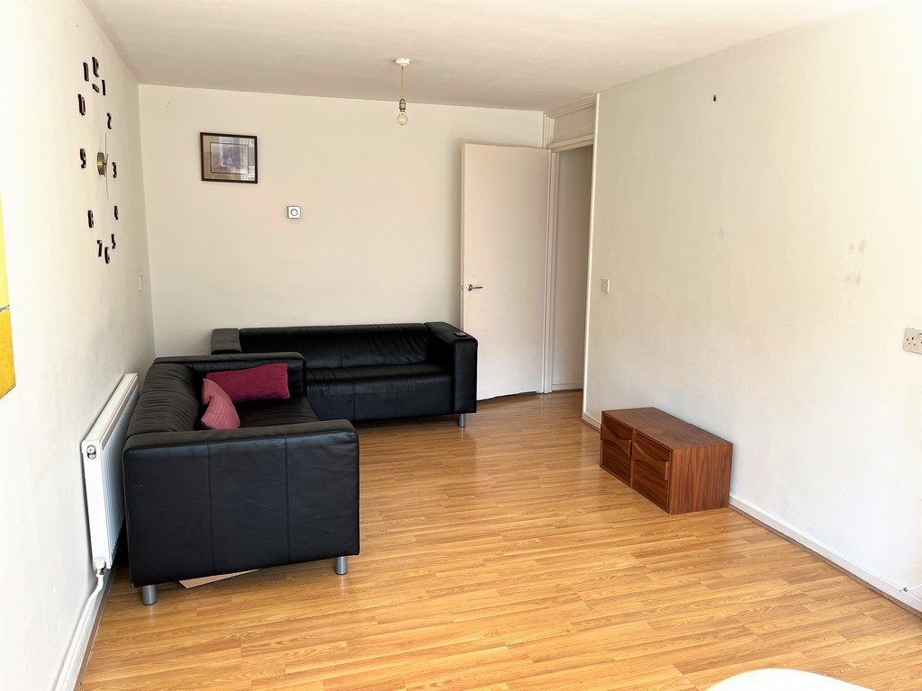 1 bed flat to rent in Ann Parkes Court, Hounslow 2