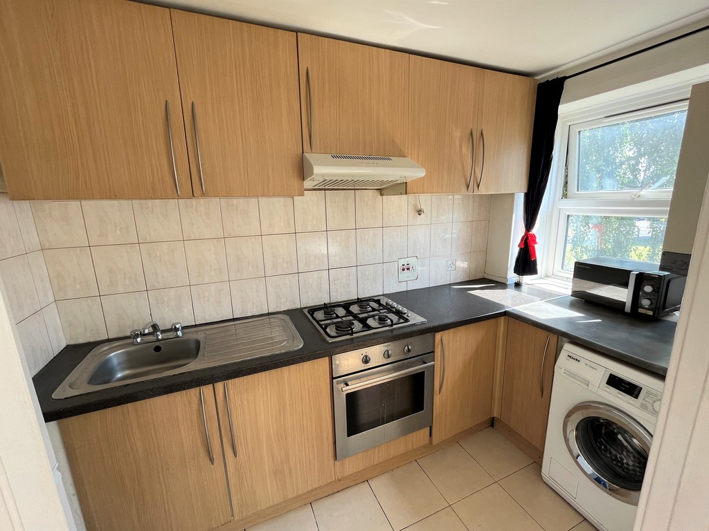 1 bed flat to rent in Ann Parkes Court, Hounslow  - Property Image 4