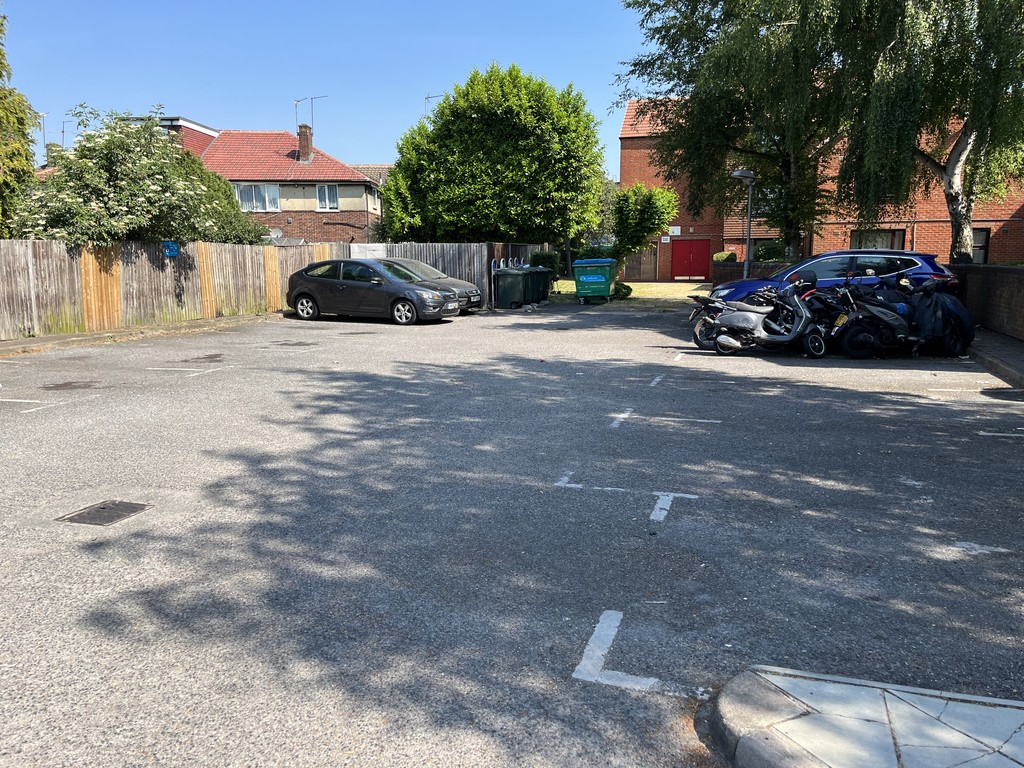 1 bed flat to rent in Ann Parkes Court, Hounslow 6