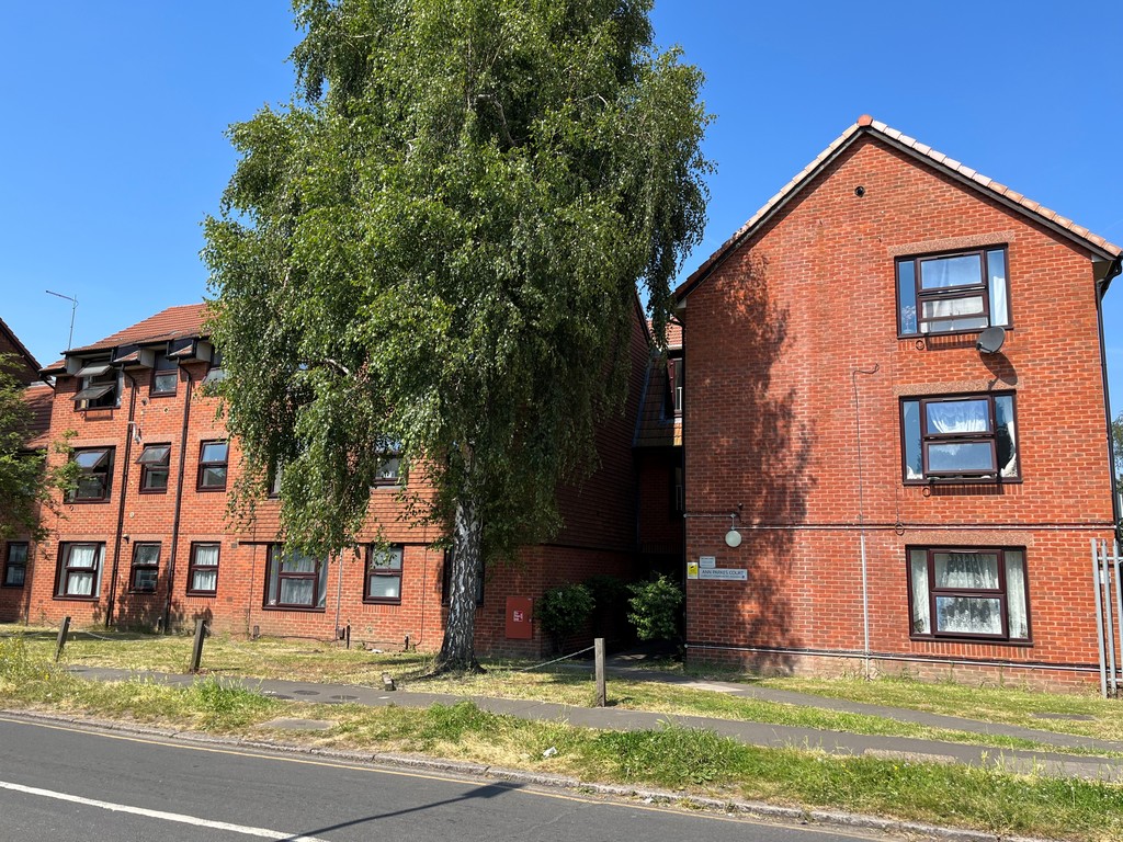 1 bed flat to rent in Ann Parkes Court, Hounslow 8