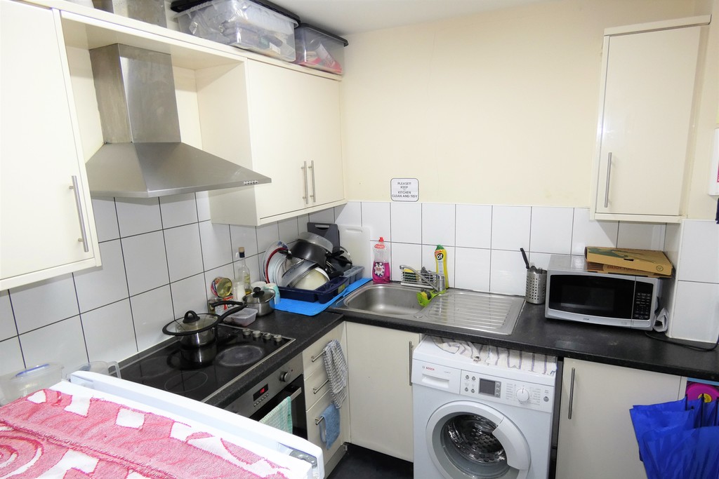 1 bed house share to rent in Grove Road R, Middlesex  - Property Image 3