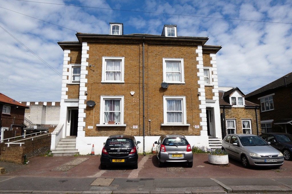 1 bed house share to rent in Grove Road R, Middlesex  - Property Image 1