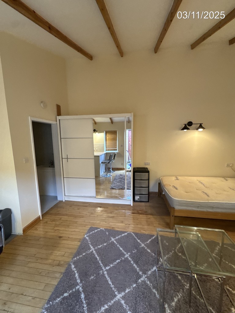 Apartment to rent in Thornbury Road, Isleworth  - Property Image 6