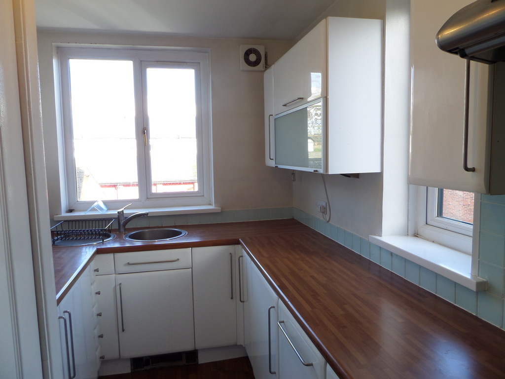 2 bed flat to rent in Angelfield, Hounslow  - Property Image 10