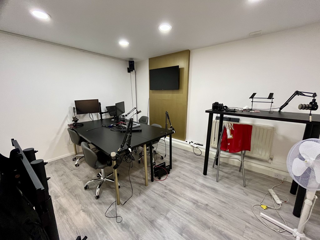 To rent in Staines Road, Hounslow - Property Image 8