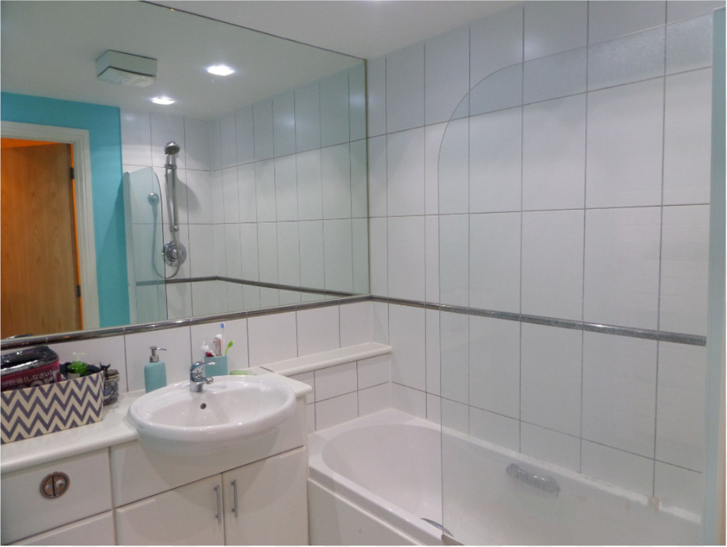 1 bed apartment to rent in Highfield Road, Feltham 9