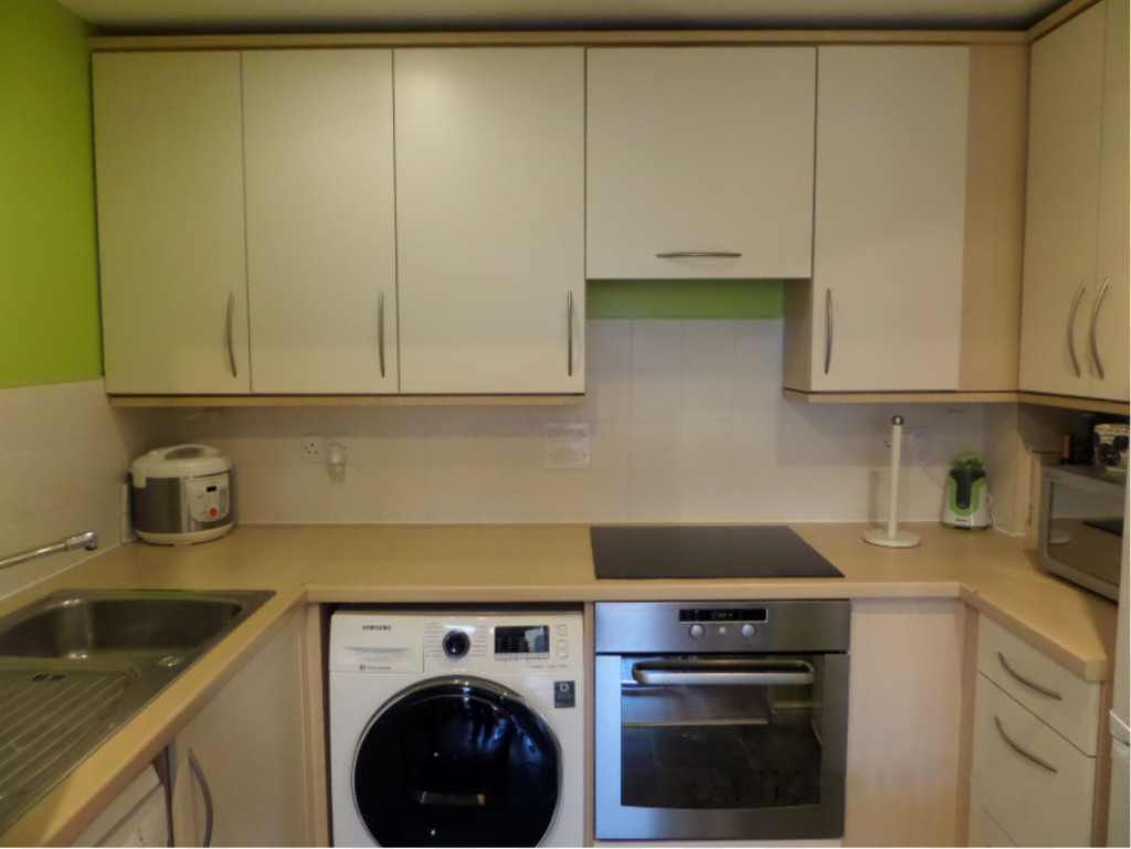 1 bed apartment to rent in Highfield Road, Feltham 6