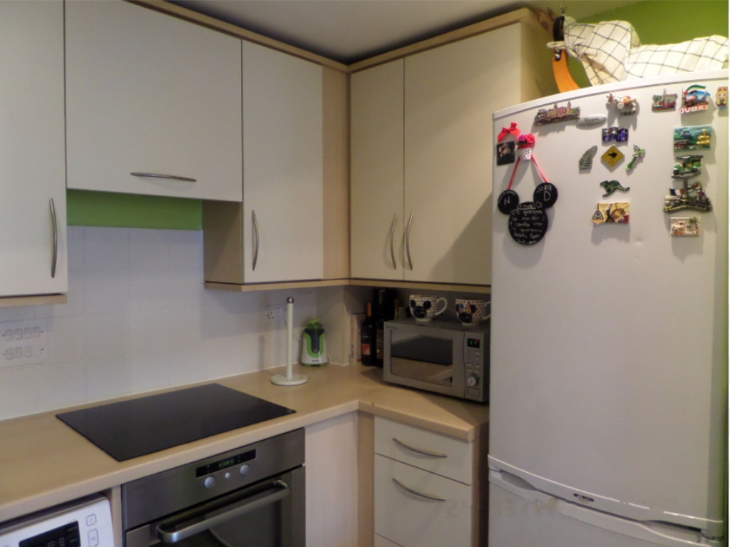 1 bed apartment to rent in Highfield Road, Feltham 7